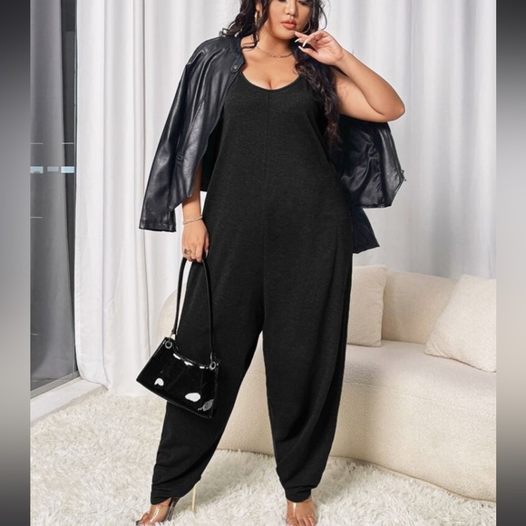 Plus Size Pocket Cami Jumpsuit Black - Picture 3 of 5